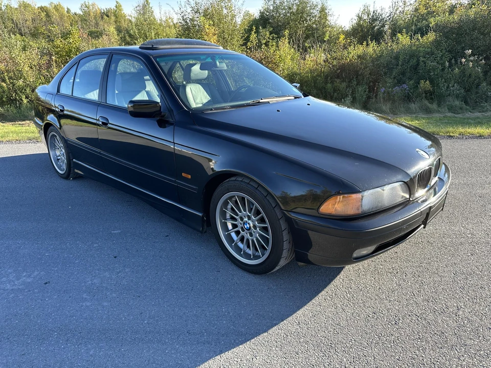 1999 BMW E39 540i - Image 28 of 31