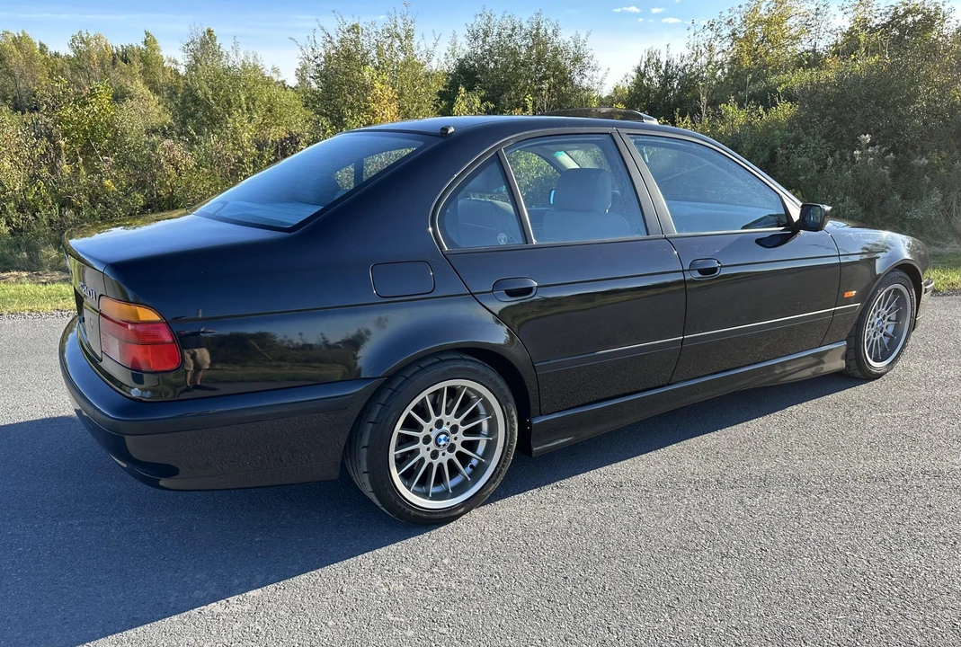 1999 BMW E39 540i - Image 22 of 31
