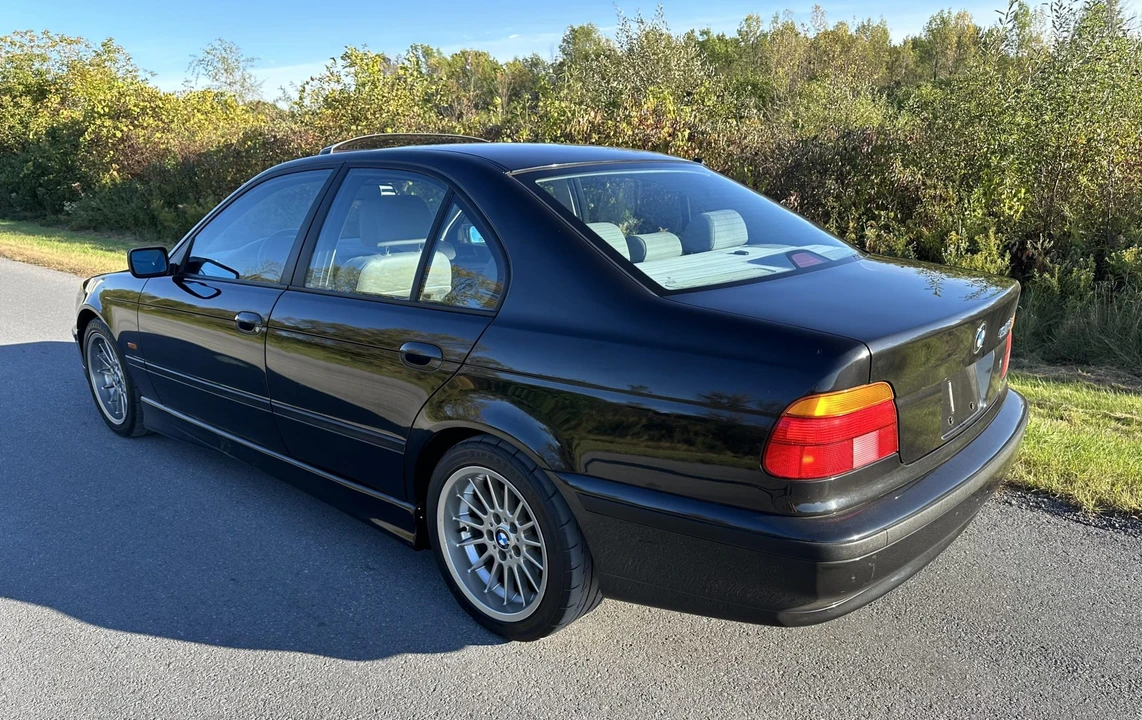 1999 BMW E39 540i - Image 13 of 31