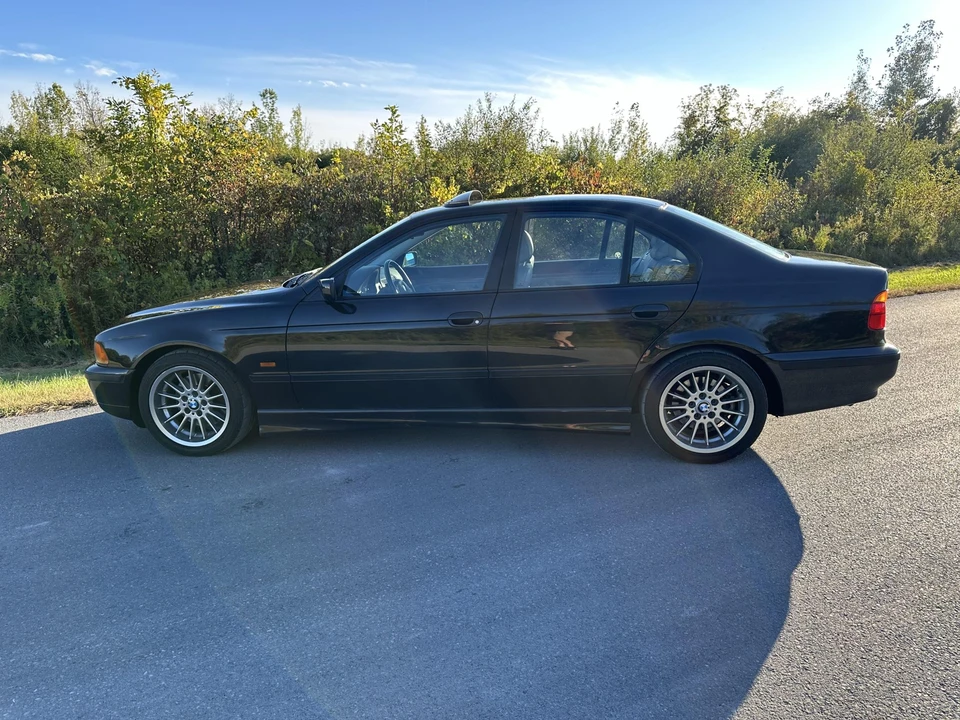1999 BMW E39 540i - Image 8 of 31