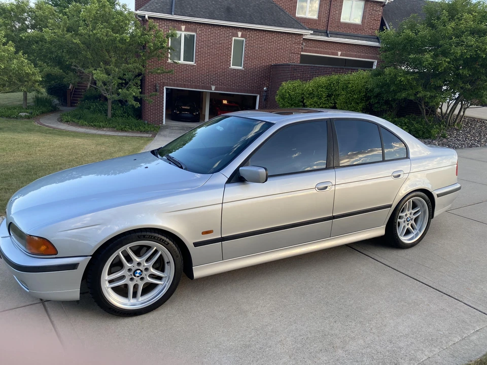 1999 BMW E39 540i - Image 8 of 31