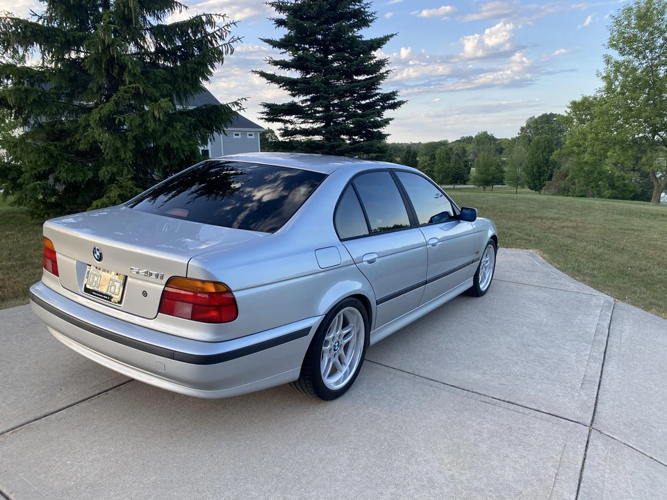 1999 BMW E39 540i - Image 11 of 31