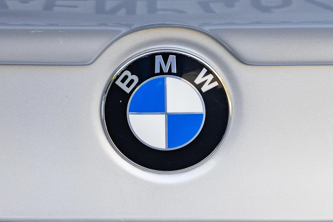 1999 BMW E39 540i - Image 17 of 31