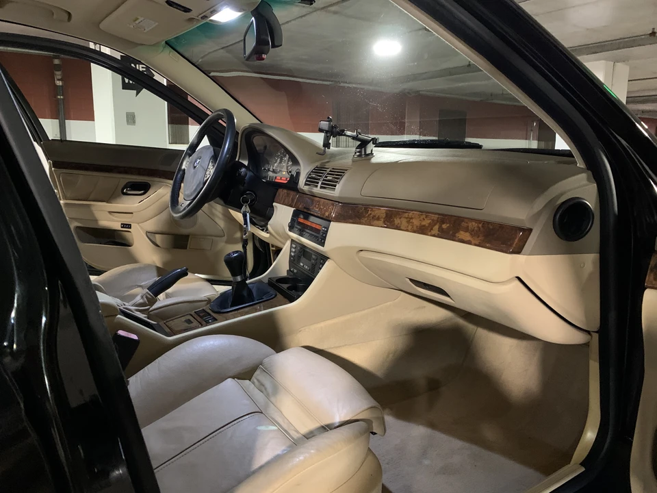 1999 BMW E39 540i - Image 26 of 31