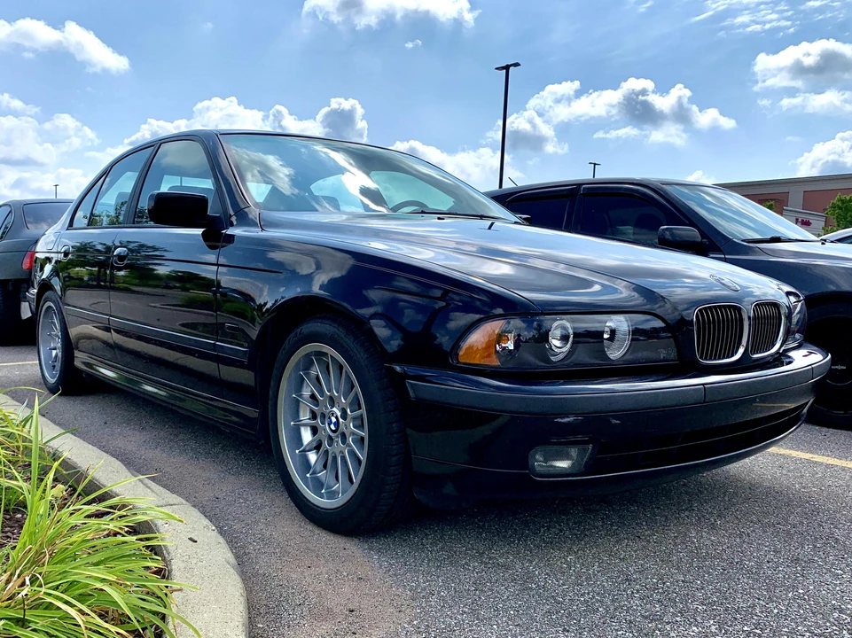 1999 BMW E39 540i - Image 10 of 31