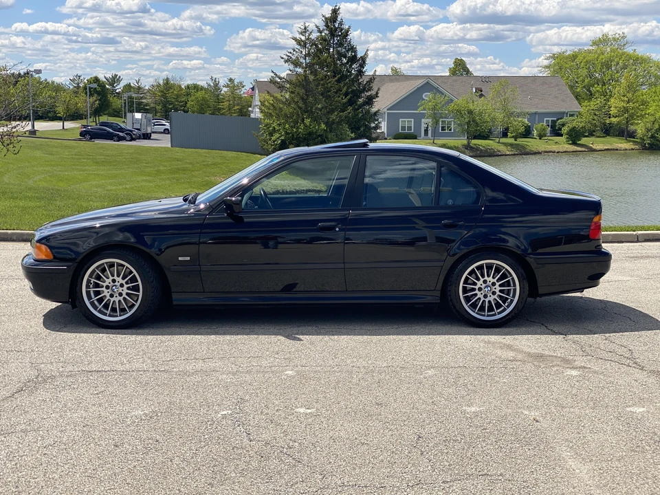 1999 BMW E39 540i - Image 11 of 31
