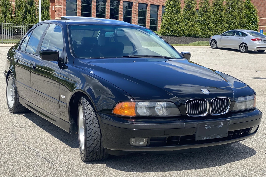 1999 BMW E39 540i - Image 2 of 31