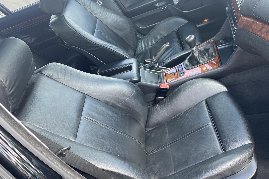 1999 BMW E39 540i - Image 25 of 31