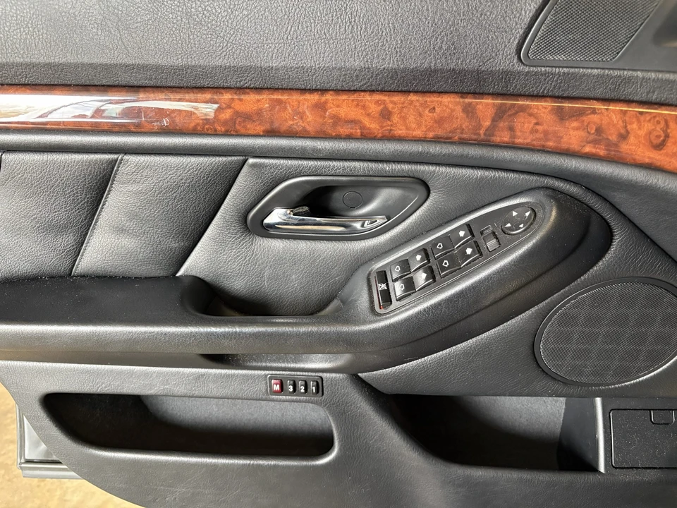 1999 BMW E39 540i - Image 29 of 31