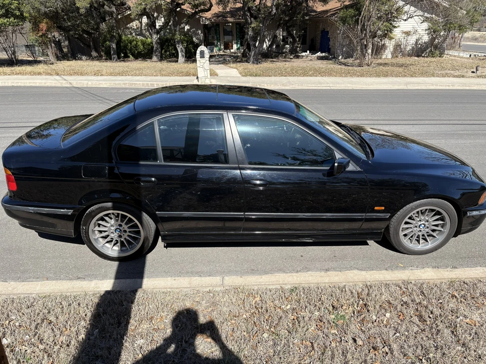 1999 BMW E39 540i - Image 9 of 31