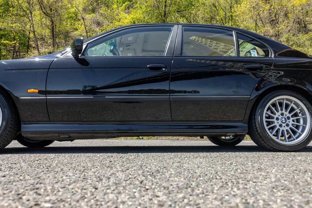 1999 BMW E39 540i - Image 18 of 31