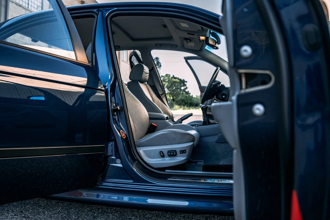 1999 BMW E39 540i - Image 30 of 31