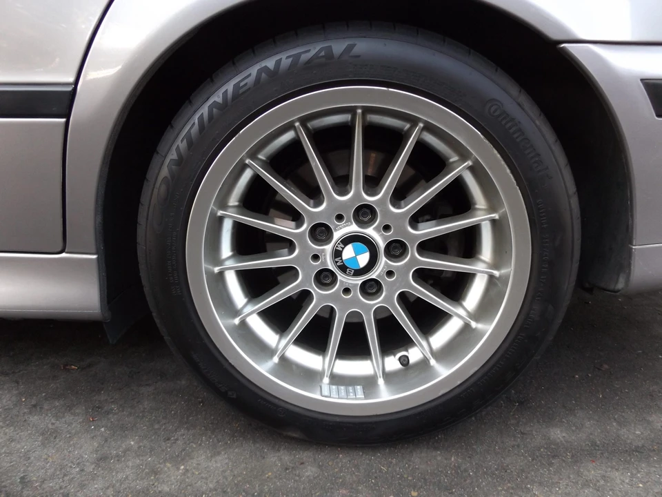 1999 BMW E39 540i - Image 25 of 31