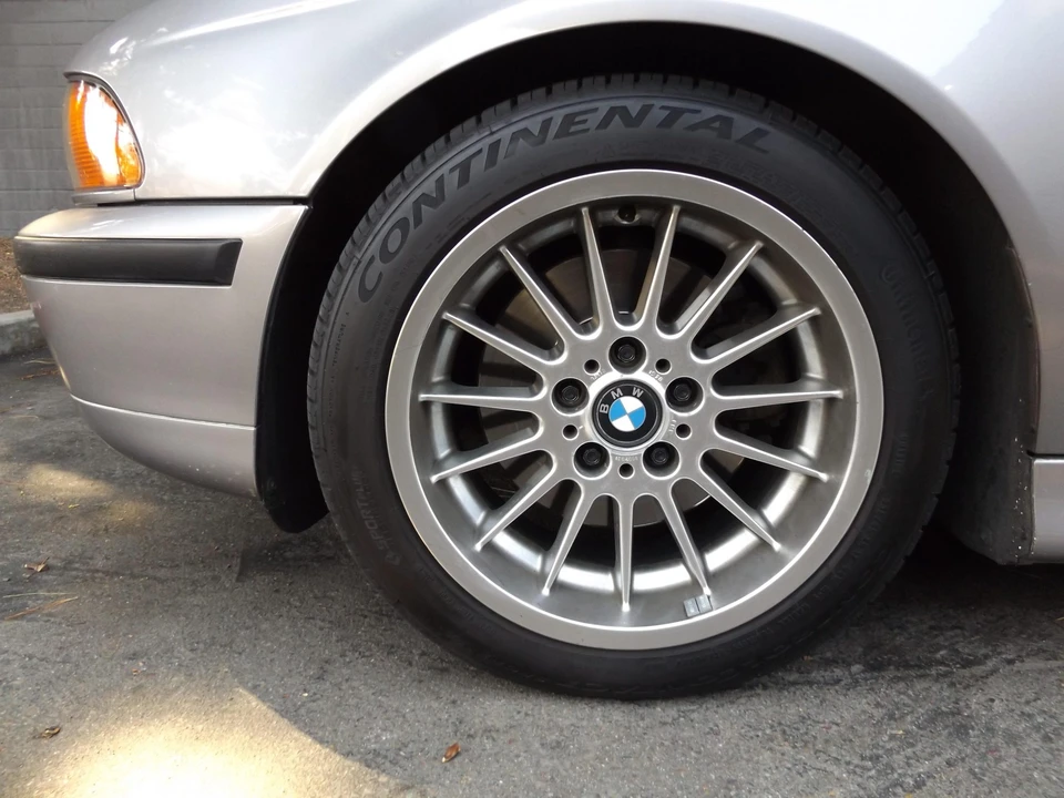 1999 BMW E39 540i - Image 26 of 31