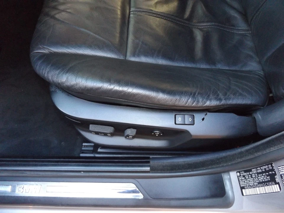 1999 BMW E39 540i - Image 29 of 31