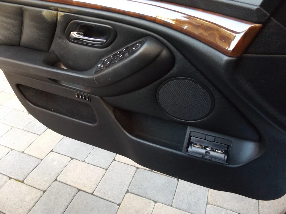 1999 BMW E39 540i - Image 30 of 31
