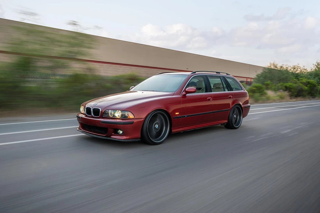 1999 BMW E39 540i - Image 2 of 31