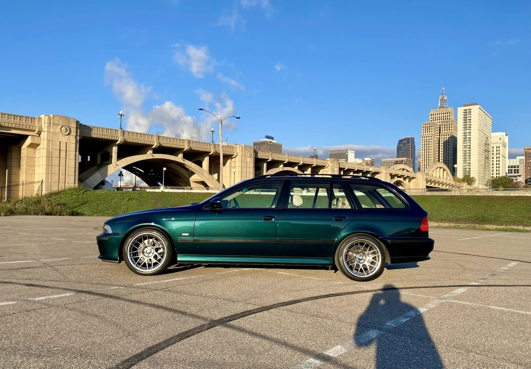 1999 BMW E39 540i - Image 16 of 31