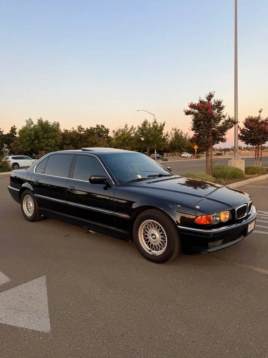 1999 BMW E38 7 Series - Image 2 of 15