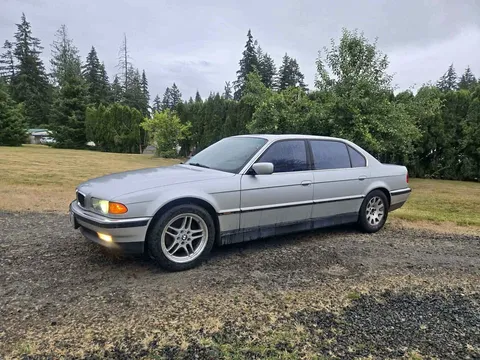 1999 BMW 7 Series 740iL Sedan 4D