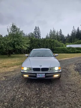 1999 BMW 7 Series 740iL Sedan 4D