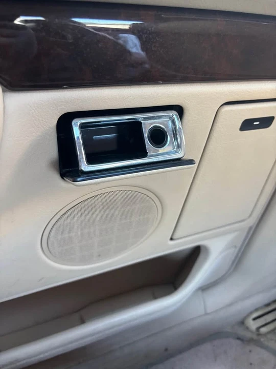1999 BMW E38 7 Series - Image 13 of 16