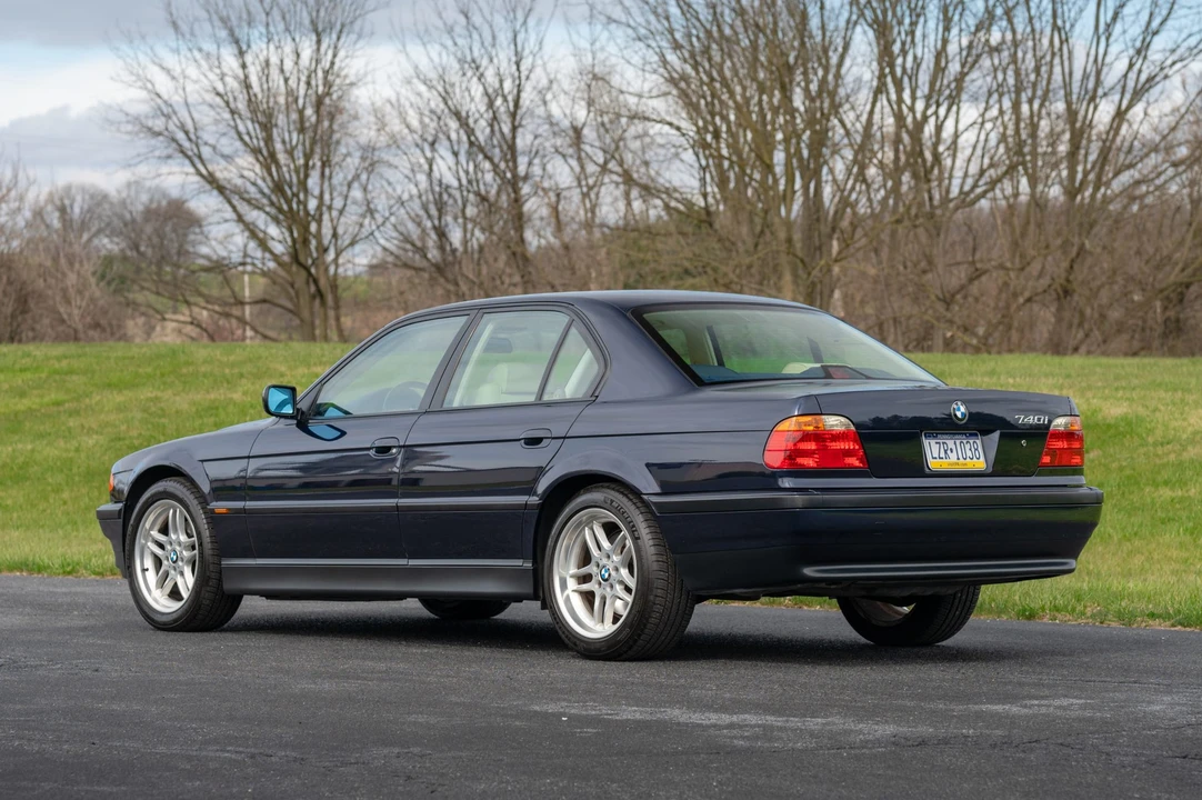 1999 BMW E38 7 Series - Image 3 of 31