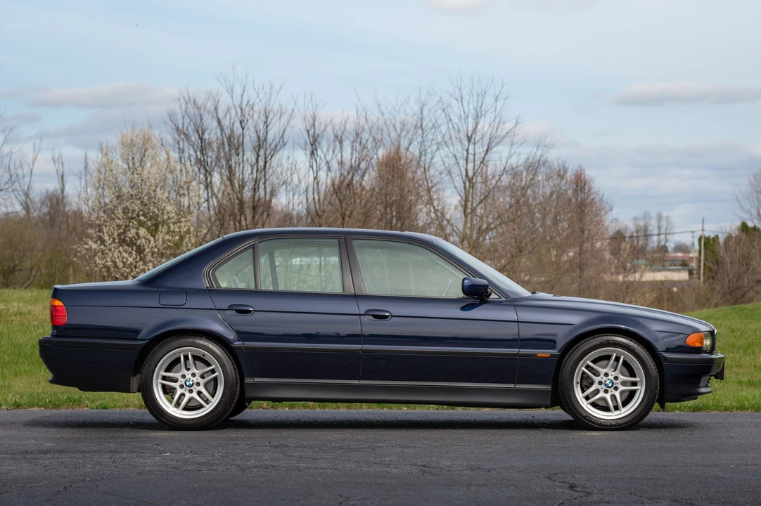 1999 BMW E38 7 Series - Image 6 of 31
