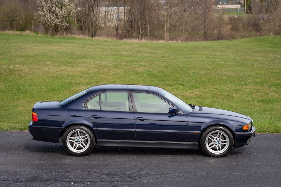 1999 BMW E38 7 Series - Image 14 of 31