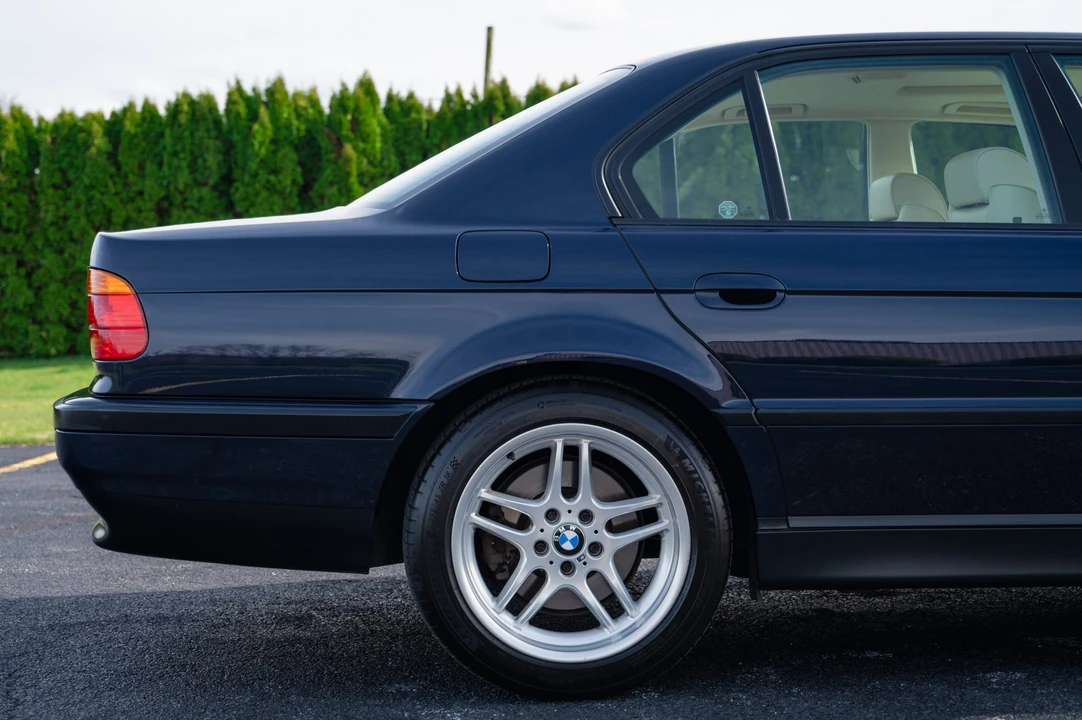 1999 BMW E38 7 Series - Image 24 of 31