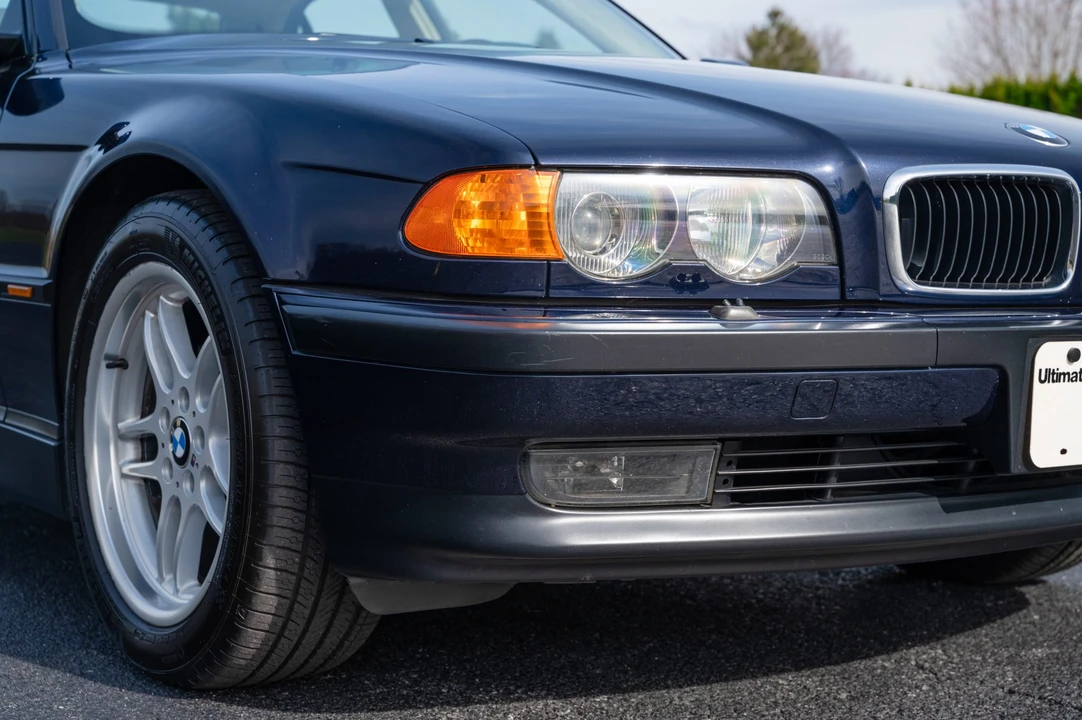 1999 BMW E38 7 Series - Image 28 of 31