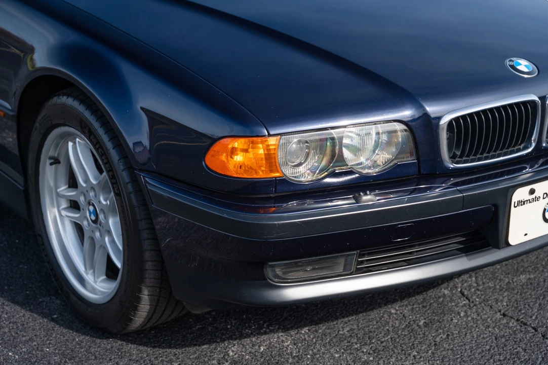 1999 BMW E38 7 Series - Image 30 of 31