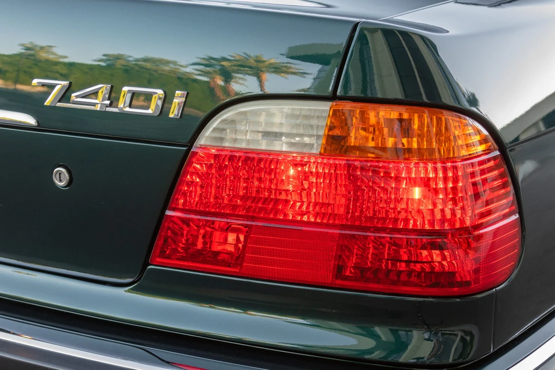 1999 BMW E38 7 Series - Image 30 of 31