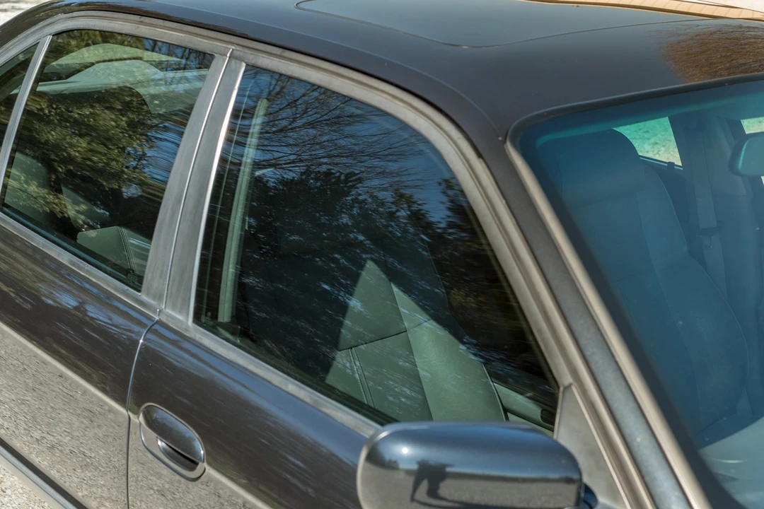 1999 BMW E38 7 Series - Image 12 of 31