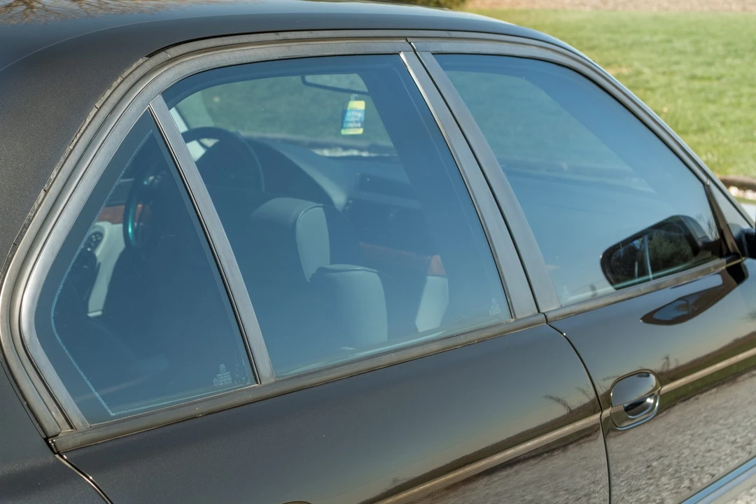 1999 BMW E38 7 Series - Image 16 of 31