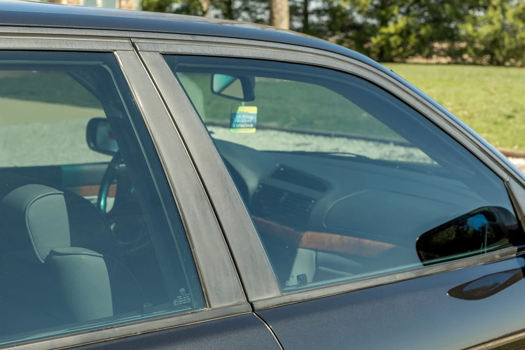1999 BMW E38 7 Series - Image 18 of 31