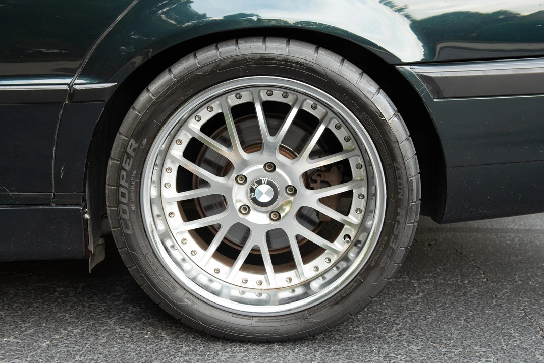 1999 BMW E38 7 Series - Image 30 of 31