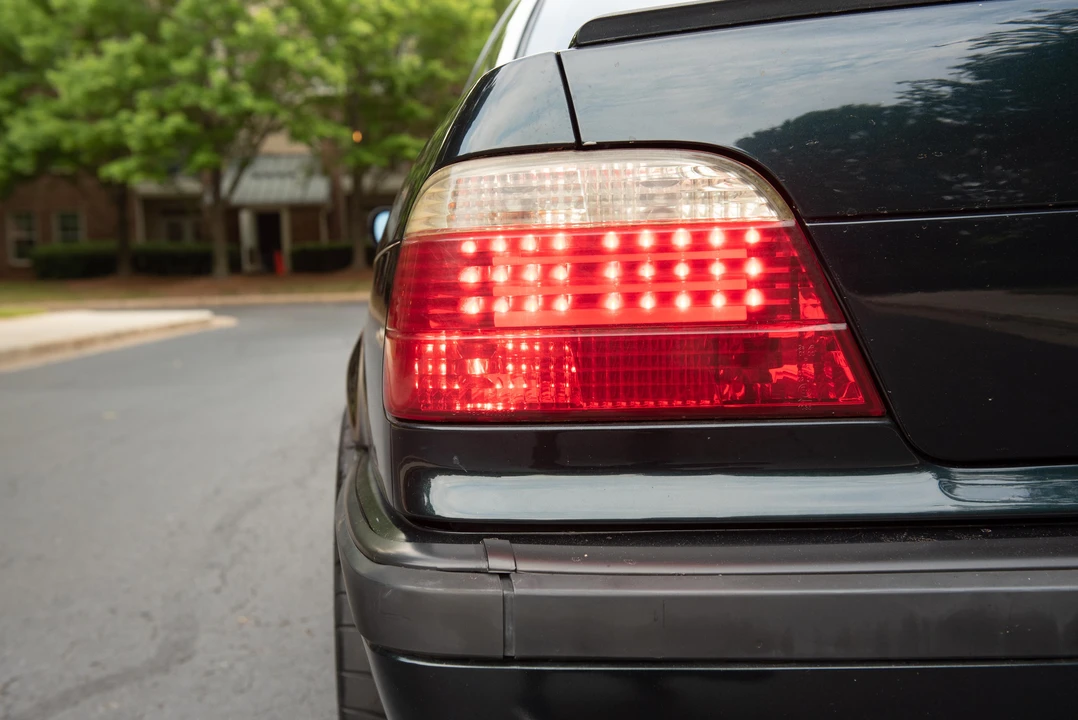 1999 BMW E38 7 Series - Image 18 of 31