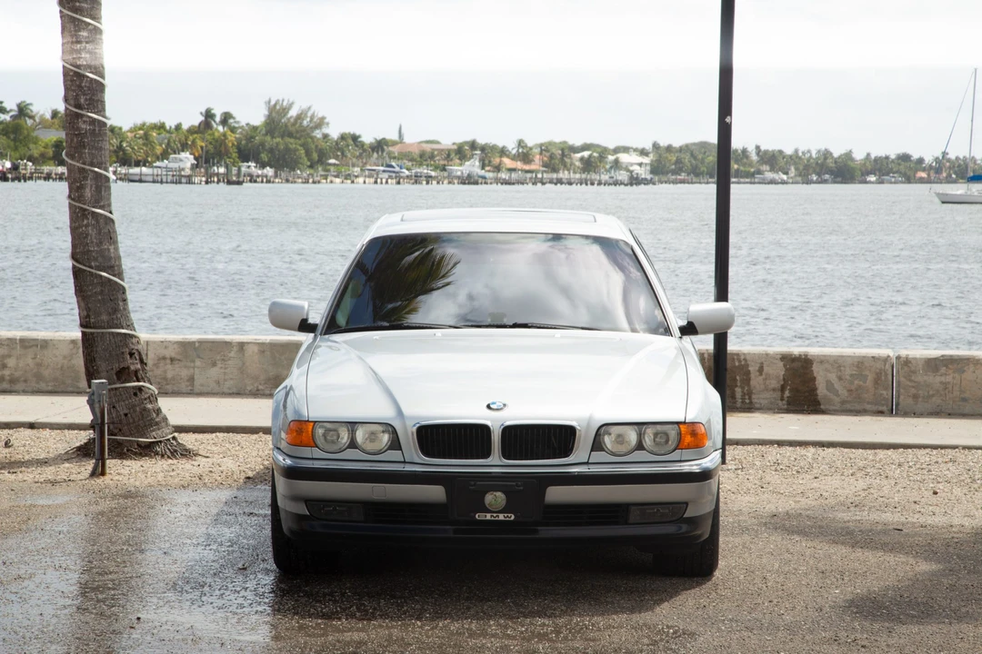 1999 BMW E38 7 Series - Image 3 of 31
