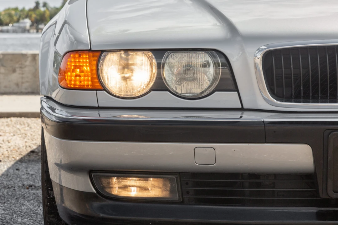 1999 BMW E38 7 Series - Image 10 of 31