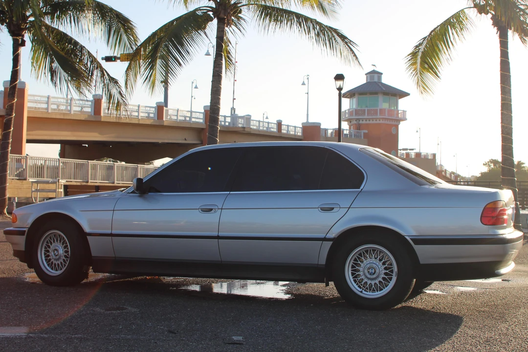 1999 BMW E38 7 Series - Image 3 of 9