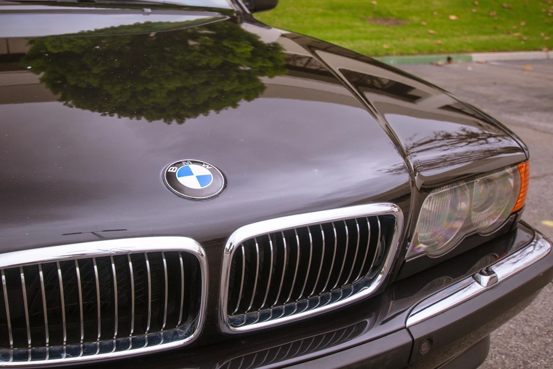 1999 BMW E38 750i & 750iL Sedan - Image 13 of 31