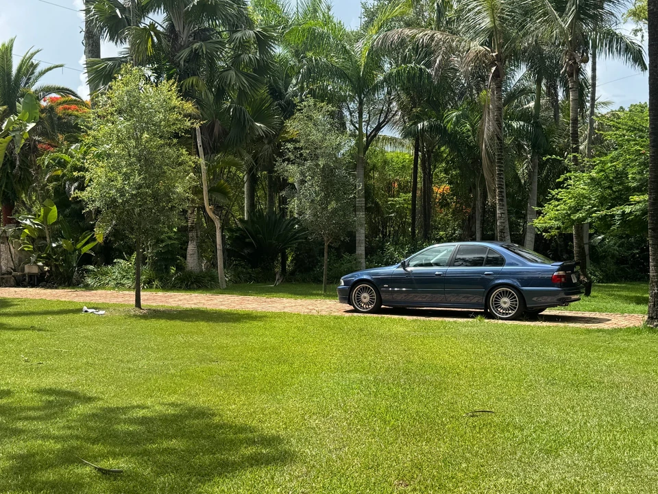 1999 BMW Alpina B10 - Image 16 of 31