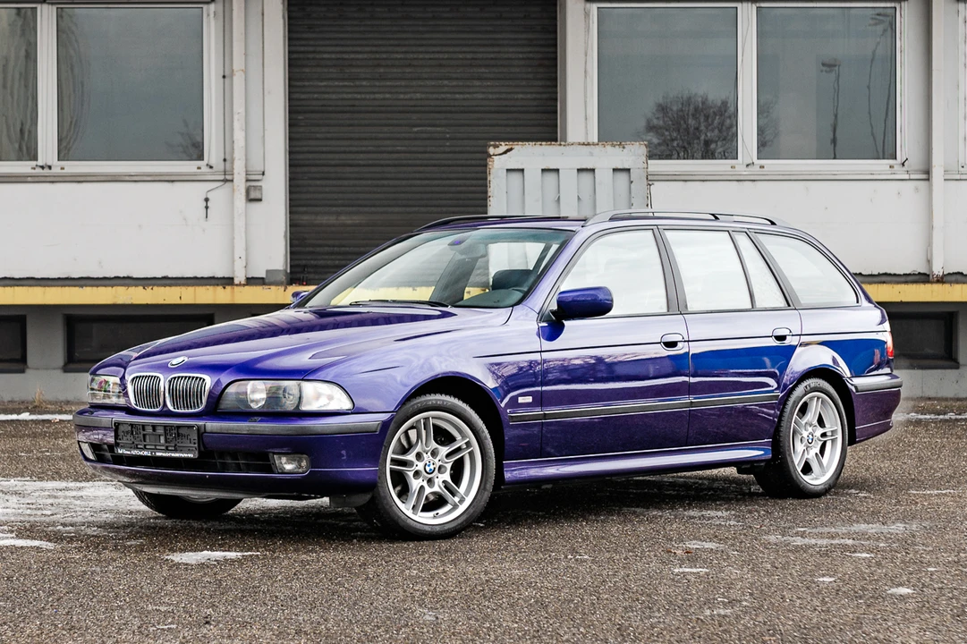 1999 BMW E39 540i - Image 2 of 31