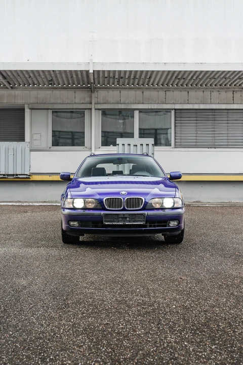 1999 BMW E39 540i - Image 11 of 31
