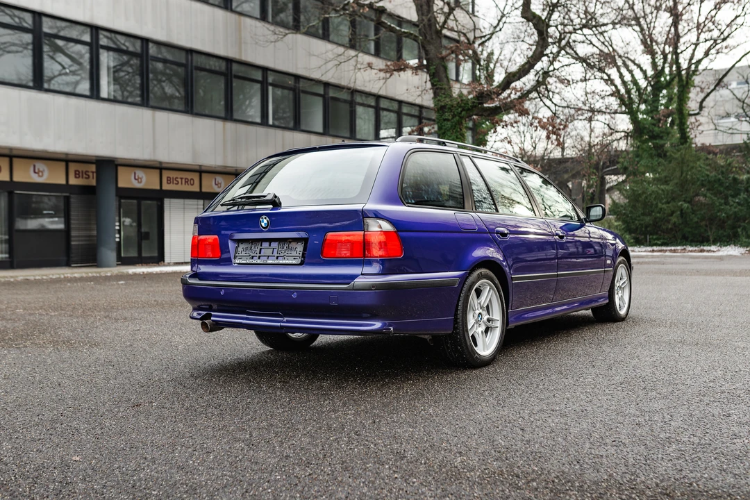 1999 BMW E39 540i - Image 13 of 31