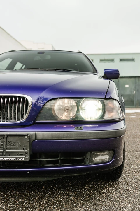 1999 BMW E39 540i - Image 26 of 31