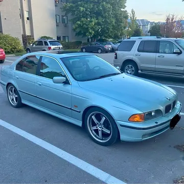 1999 BMW 540i