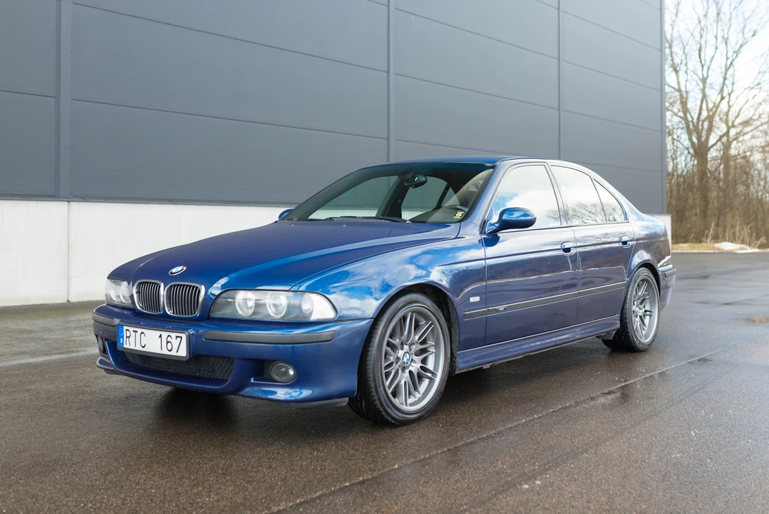 1999 BMW E39 M5 - Image 2 of 31