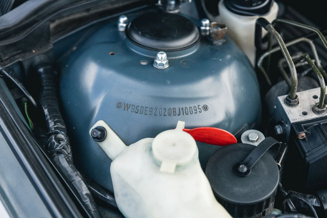 1999 BMW E39 M5 - Image 26 of 31